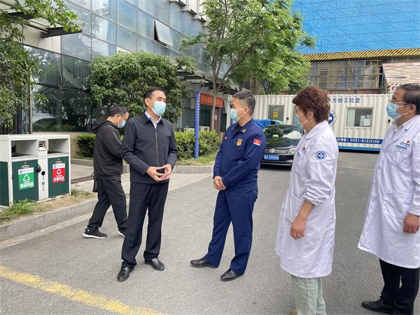 【医院动态】巢湖市副市长黄从平莅临我院开展节前安全生产检查督导